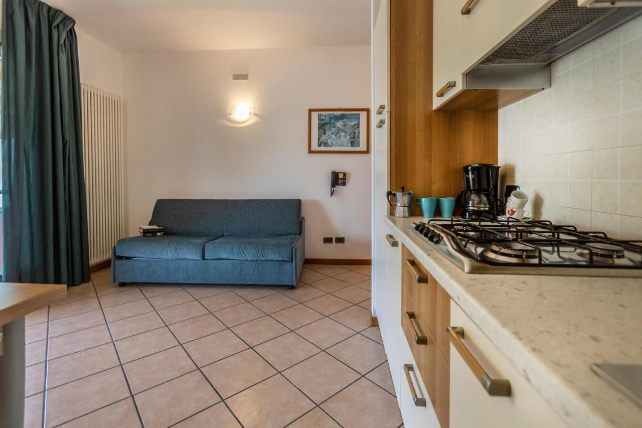 Residence Villa Al Lido Бренцоне-суль-Гарда Екстер'єр фото