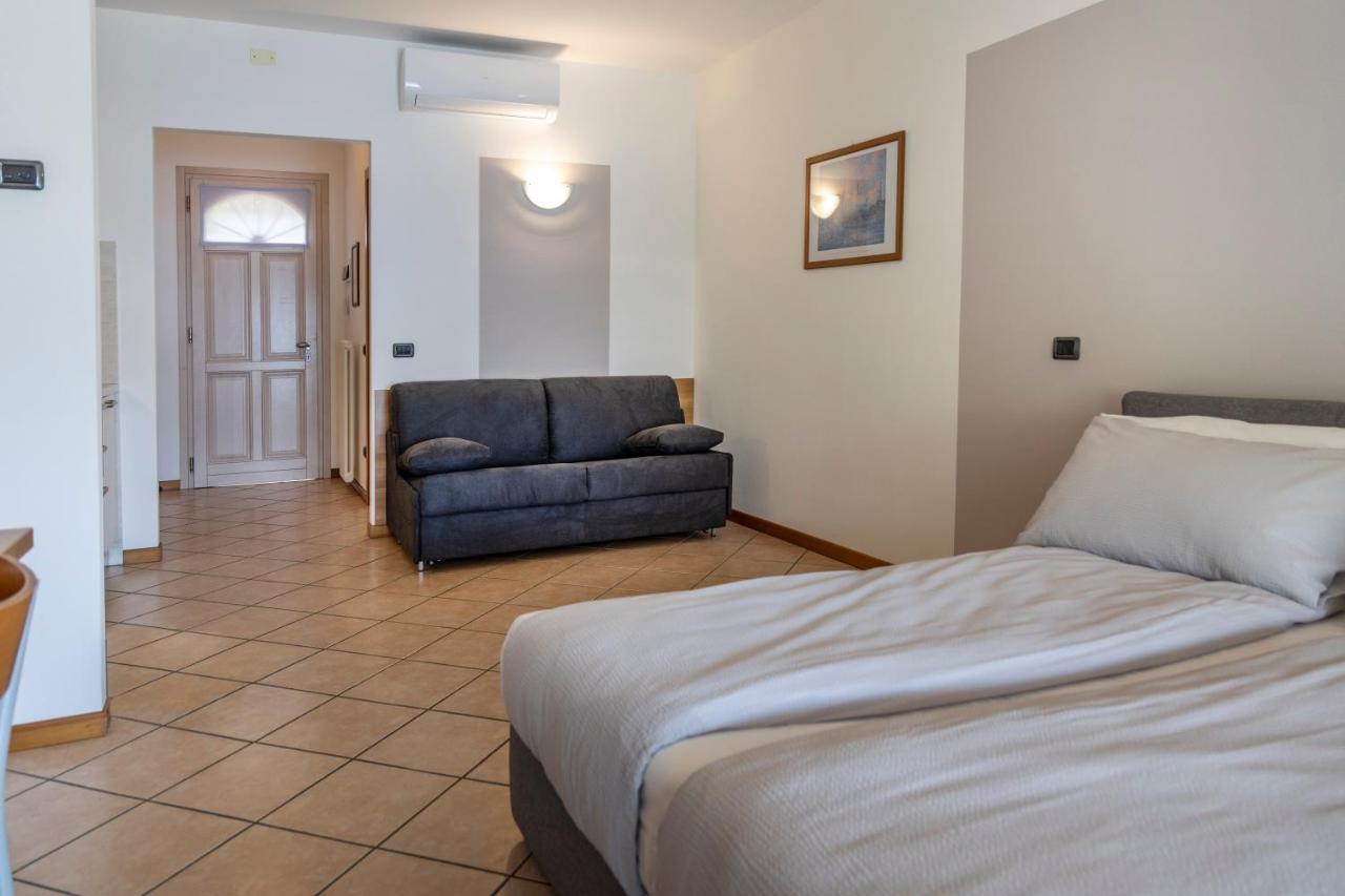 Residence Villa Al Lido Бренцоне-суль-Гарда Екстер'єр фото