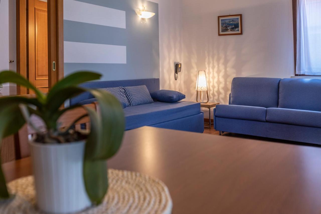 Residence Villa Al Lido Бренцоне-суль-Гарда Екстер'єр фото