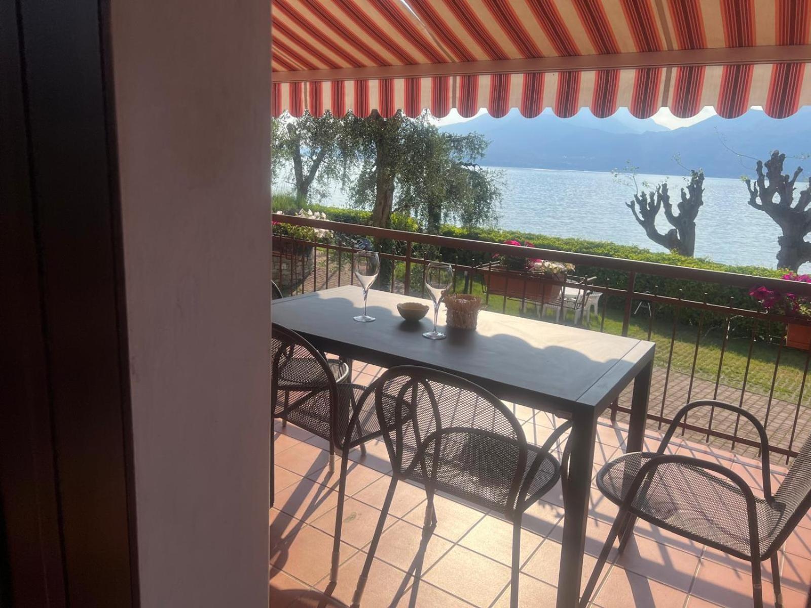 Residence Villa Al Lido Бренцоне-суль-Гарда Екстер'єр фото
