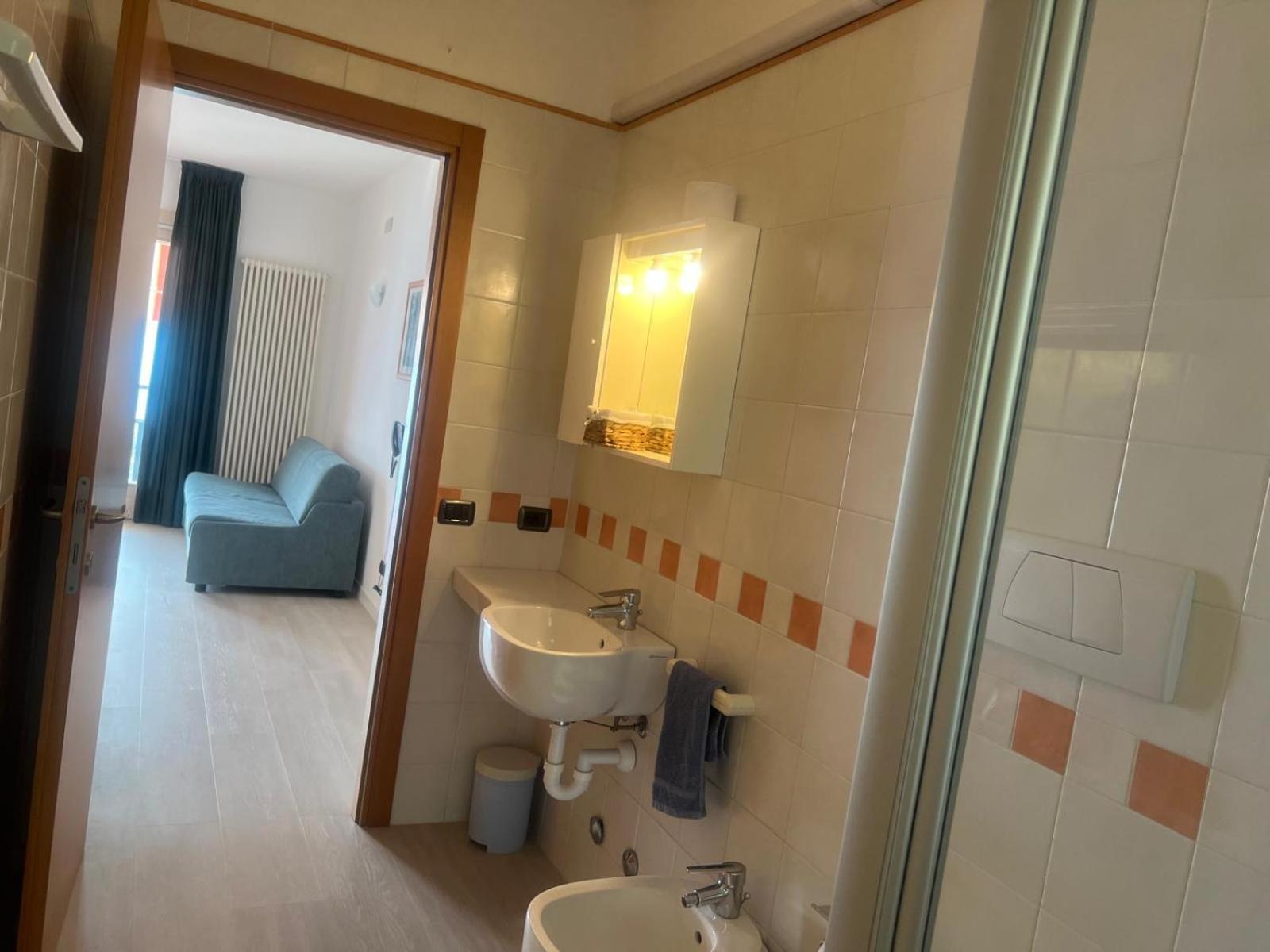 Residence Villa Al Lido Бренцоне-суль-Гарда Екстер'єр фото