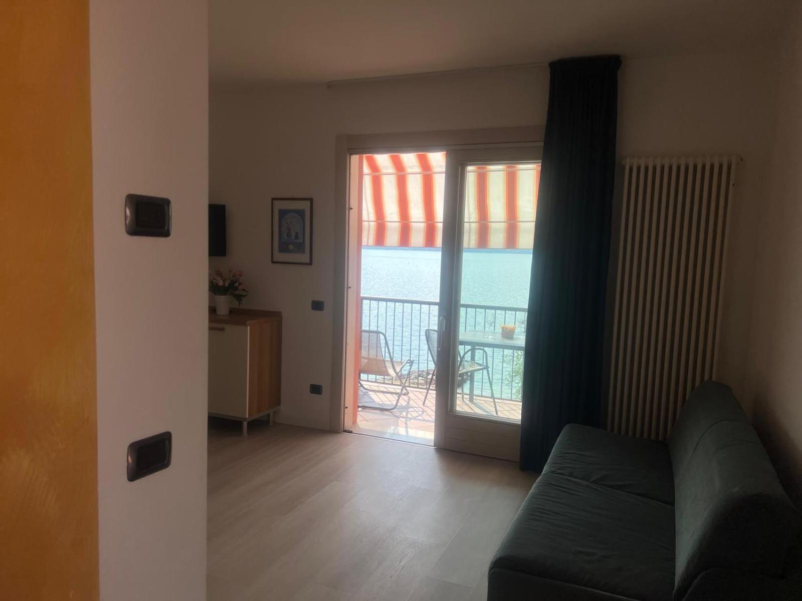 Residence Villa Al Lido Бренцоне-суль-Гарда Екстер'єр фото