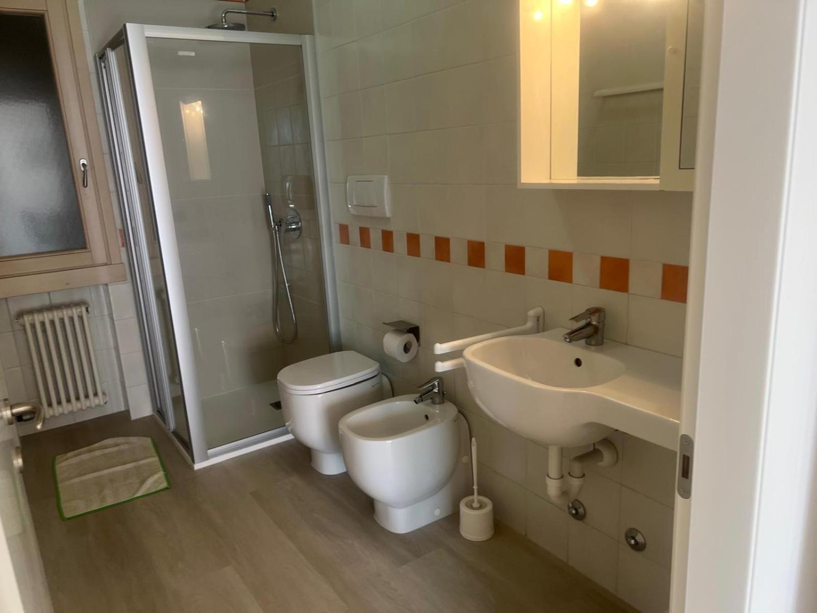 Residence Villa Al Lido Бренцоне-суль-Гарда Екстер'єр фото