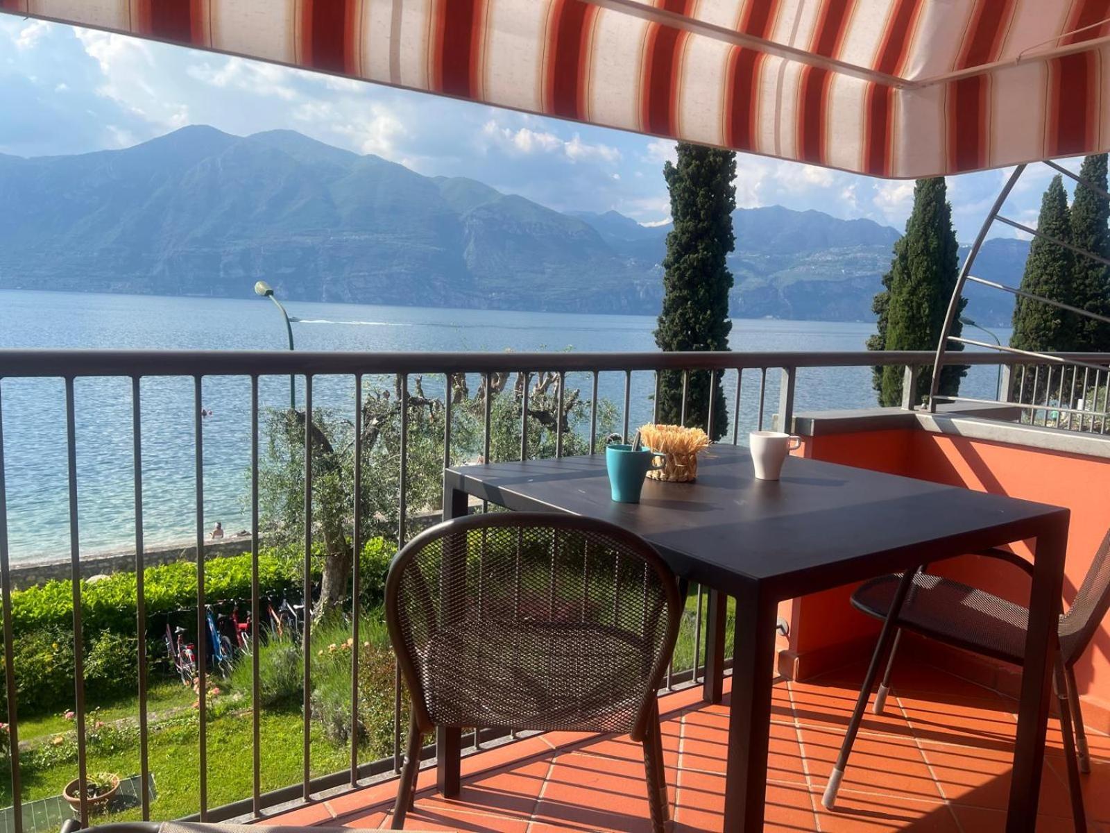 Residence Villa Al Lido Бренцоне-суль-Гарда Екстер'єр фото
