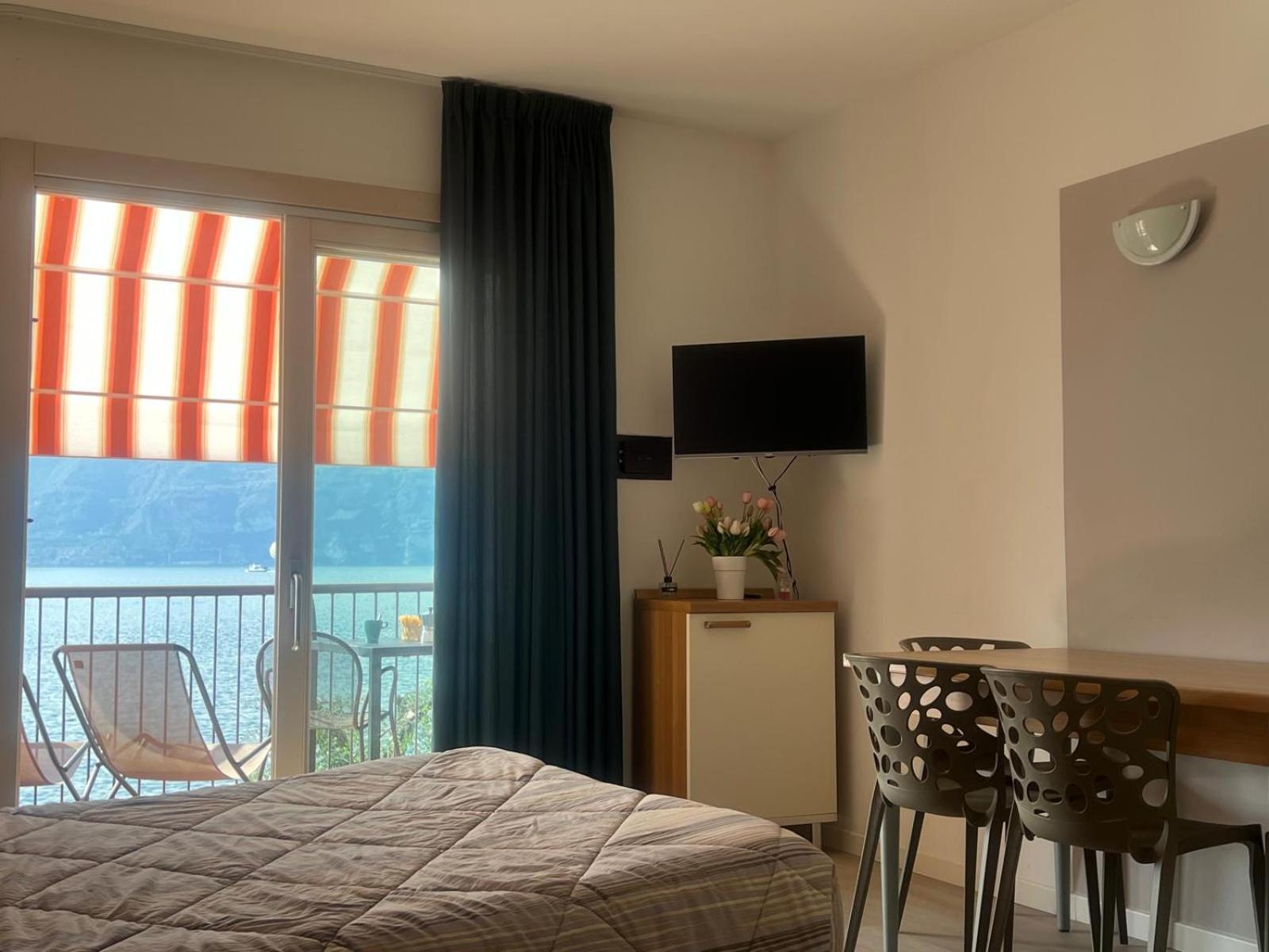 Residence Villa Al Lido Бренцоне-суль-Гарда Екстер'єр фото
